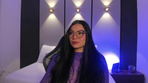 Snapshot of emily_tolson chatting on 05/20/26, 07:53 emily_tolson online show from 05/20/26, 07:53
