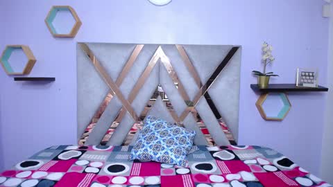 Emily Trujillo online show from 02/01/25, 07:34