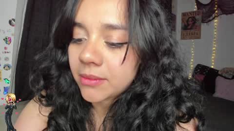 Snapshot of emily_vader chatting on 04/01/26, 01:17 emily_vader online show from 04/01/26, 01:17