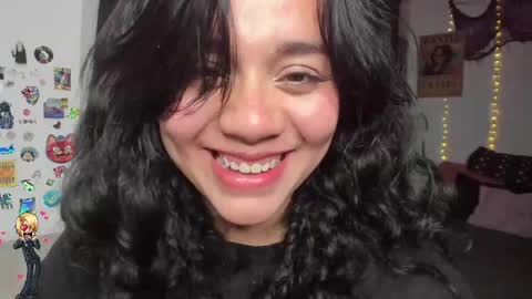 Snapshot of emily_vader chatting on 04/11/26, 02:05 emily_vader online show from 04/11/26, 02:05