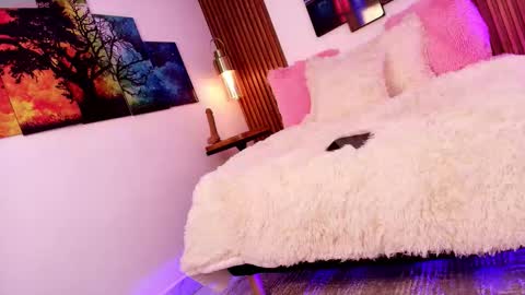 Emily. online show from 09/15/25, 03:28