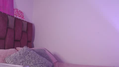 Snapshot of emily_w2 chatting on 02/18/25, 07:09 emily_w2 online show from 02/18/25, 07:09