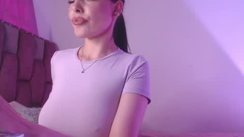Snapshot of emily_w2 chatting on 06/19/26, 03:55 emily_w2 online show from 06/19/26, 03:55