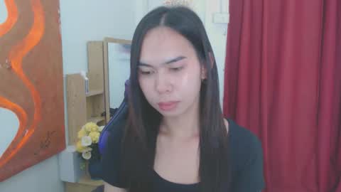 Snapshot of emily_xo143 chatting on 05/05/26, 11:18 emily_xo143 online show from 05/05/26, 11:18