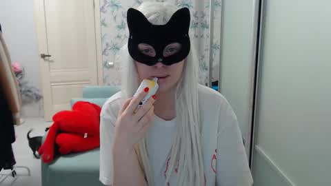 Snapshot of emily_york18 chatting on 01/09/26, 02:20 Emily online show from 01/09/26, 02:20