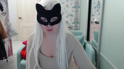 Snapshot of emily_york18 chatting on 01/13/26, 05:18 Emily online show from 01/13/26, 05:18