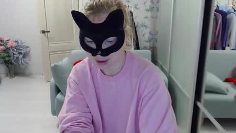 Snapshot of emily_york18 chatting on 03/03/26, 05:52 Emily online show from 03/03/26, 05:52