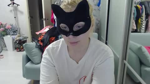 Snapshot of emily_york18 chatting on 03/22/26, 04:21 Emily online show from 03/22/26, 04:21