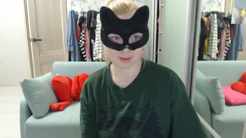 Snapshot of emily_york18 chatting on 03/29/26, 07:25 Emily online show from 03/29/26, 07:25