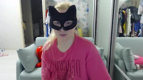 Snapshot of emily_york18 chatting on 04/07/26, 06:30 Emily online show from 04/07/26, 06:30