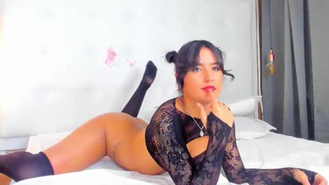 emilyadams0 online show from 11/16/25, 09:26