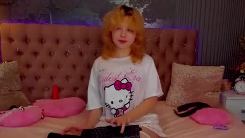 Snapshot of emilyangels chatting on 12/02/25, 07:36 Baby Emelli online show from 12/02/25, 07:36