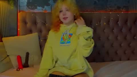 Snapshot of emilyangels chatting on 02/06/26, 07:12 Baby Emelli online show from 02/06/26, 07:12