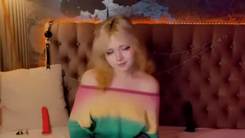 Snapshot of emilyangels chatting on 06/16/26, 06:05 Baby Emelli online show from 06/16/26, 06:05