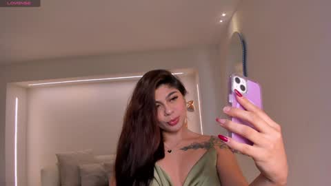 Emily Armstrong online show from 01/19/25, 11:56