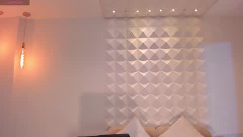 Emily Armstrong online show from 01/31/25, 12:07