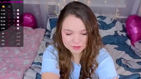 artist Emily online show from 11/10/25, 08:08