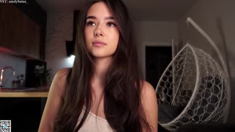 Snapshot of emilybatee chatting on 03/07/26, 07:00 emilybatee online show from 03/07/26, 07:00