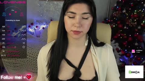 Snapshot of emilycandys chatting on 12/13/24, 07:47 Emy online show from 12/13/24, 07:47