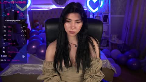 Snapshot of emilycandys chatting on 01/14/25, 07:27 Emy online show from 01/14/25, 07:27
