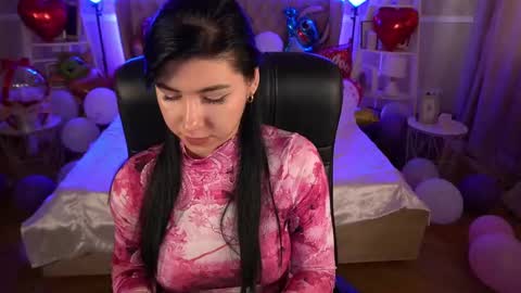 Snapshot of emilycandys chatting on 02/17/25, 12:48 Emy online show from 02/17/25, 12:48