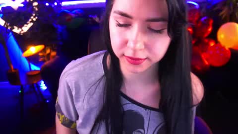 Snapshot of emilycandys chatting on 02/20/25, 07:55 Emy online show from 02/20/25, 07:55