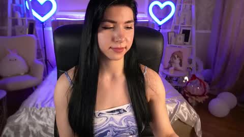 Snapshot of emilycandys chatting on 03/03/25, 10:28 Emy online show from 03/03/25, 10:28