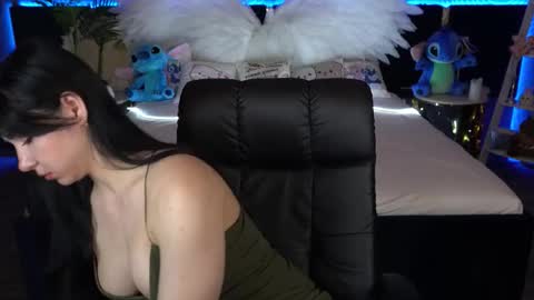 Snapshot of emilycandys chatting on 10/20/25, 05:41 Emy online show from 10/20/25, 05:41