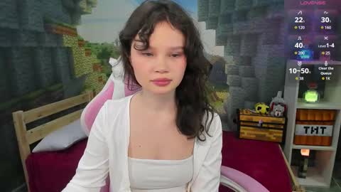 Emilyhaves online show from 12/05/25, 05:53