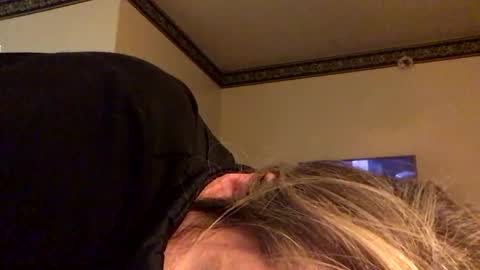 Snapshot of emilyclear chatting on 04/29/26, 06:06 emilyclear online show from 04/29/26, 06:06