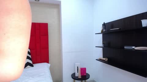 Snapshot of emilycley chatting on 03/31/26, 08:53 EMILY online show from 03/31/26, 08:53