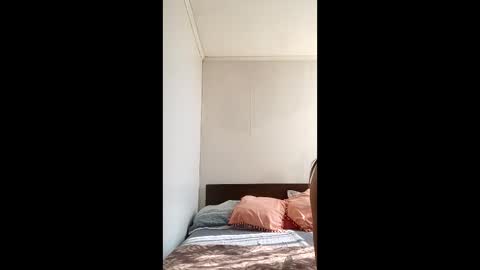 Snapshot of emilycmich chatting on 04/05/26, 02:47 EmilyCm online show from 04/05/26, 02:47