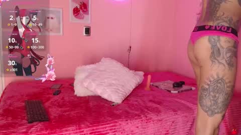 Snapshot of emilycollins__ chatting on 03/23/26, 12:36 Emily online show from 03/23/26, 12:36