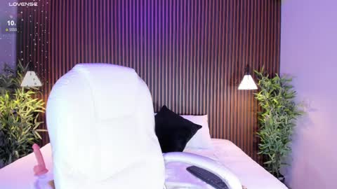 Emily  online show from 03/06/25, 04:30