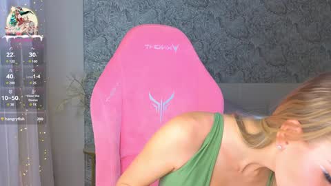 emilydancee online show from 12/30/24, 05:44