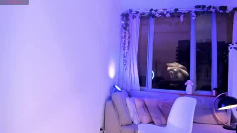 Emily online show from 04/24/26, 10:50