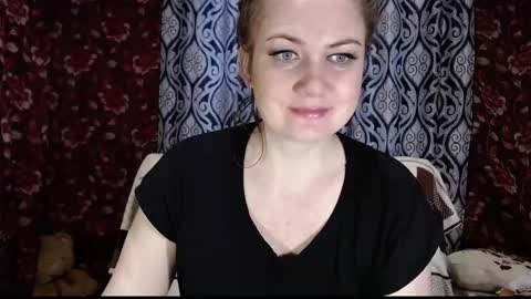 Snapshot of emilydoth chatting on 03/01/25, 03:32 EmilyDoth online show from 03/01/25, 03:32