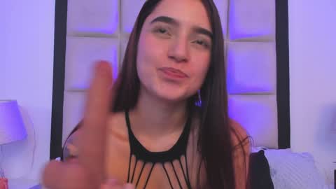 Snapshot of emilyevanns_ chatting on 01/30/25, 09:58 Emily online show from 01/30/25, 09:58