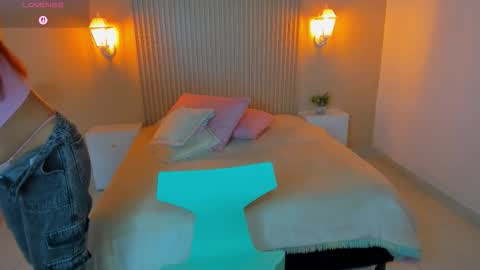 EMILY online show from 11/21/25, 07:56