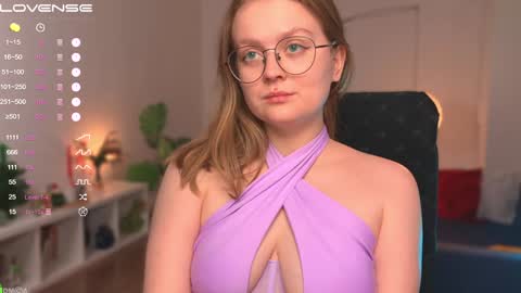 Snapshot of emilyforelsket chatting on 01/18/25, 02:55 Emily online show from 01/18/25, 02:55