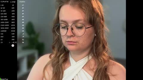 Snapshot of emilyforelsket chatting on 09/14/25, 12:04 Emily online show from 09/14/25, 12:04