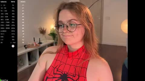 Snapshot of emilyforelsket chatting on 10/31/25, 01:23 Emily online show from 10/31/25, 01:23