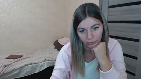 emilyfork online show from 09/15/25, 03:56