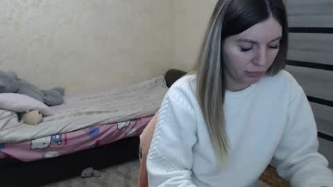 Snapshot of emilyfork chatting on 12/19/25, 04:36 emilyfork online show from 12/19/25, 04:36