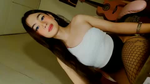 ariane online show from 12/15/25, 09:46