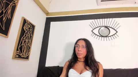 Emily online show from 09/25/25, 11:36