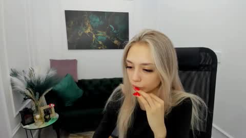 Emily online show from 02/19/26, 03:35