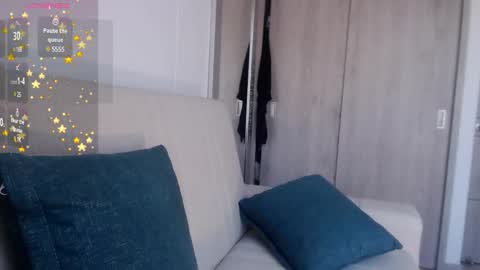 Emily online show from 12/10/24, 06:28