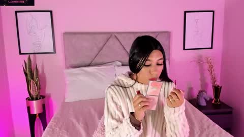 Emily online show from 12/02/25, 10:42