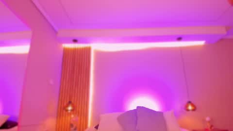 Snapshot of emilyhaan_ chatting on 09/24/25, 09:07 Emily online show from 09/24/25, 09:07